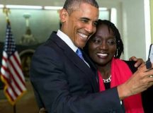Gabadh Ay Walaalo Yihiin Madaxweyne Obama Oo Hargeysa Soo Gaadhey